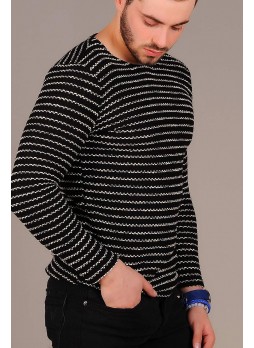 Çizgili Siyah Kazak