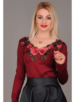 İşlemeli Yaka Bordo Bluz