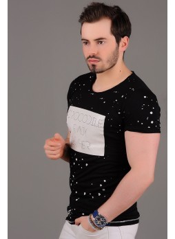 Benekli Baskılı Sİyah T-shirt