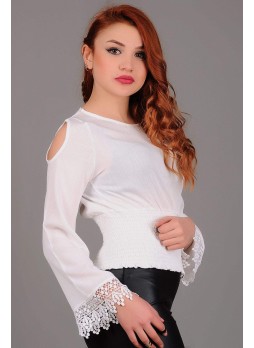 Dantel Küpürlü Omuz Açık Beyaz Bluz