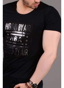 Hood Kabartma Baskı Siyah T-shirt