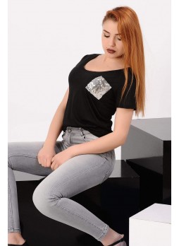 Pullu Cep Siyah T-shirt