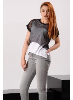Siyah Fileli Beyaz T-shirt