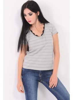 Çizgili Güpürlü V Yaka Gri T-Shirt