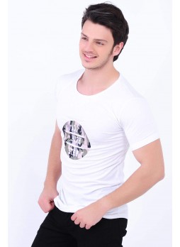 Kabartma Baskılı Beyaz T-Shirt