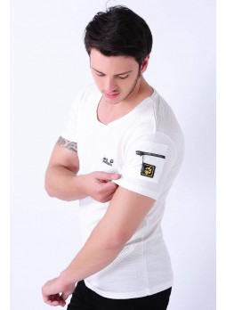 Fermuarlı Cep Kabartma Beyaz T-Shirt