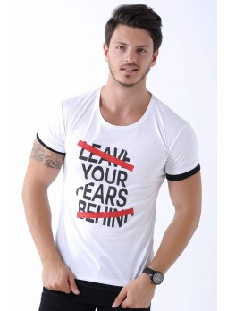 Siyah Yazı Baskılı Beyaz T-Shirt