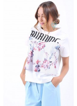 Burning Baskılı Alt Desen Beyaz T-Shirt