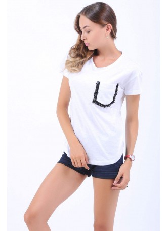 Cep Detay Beyaz T-Shirt